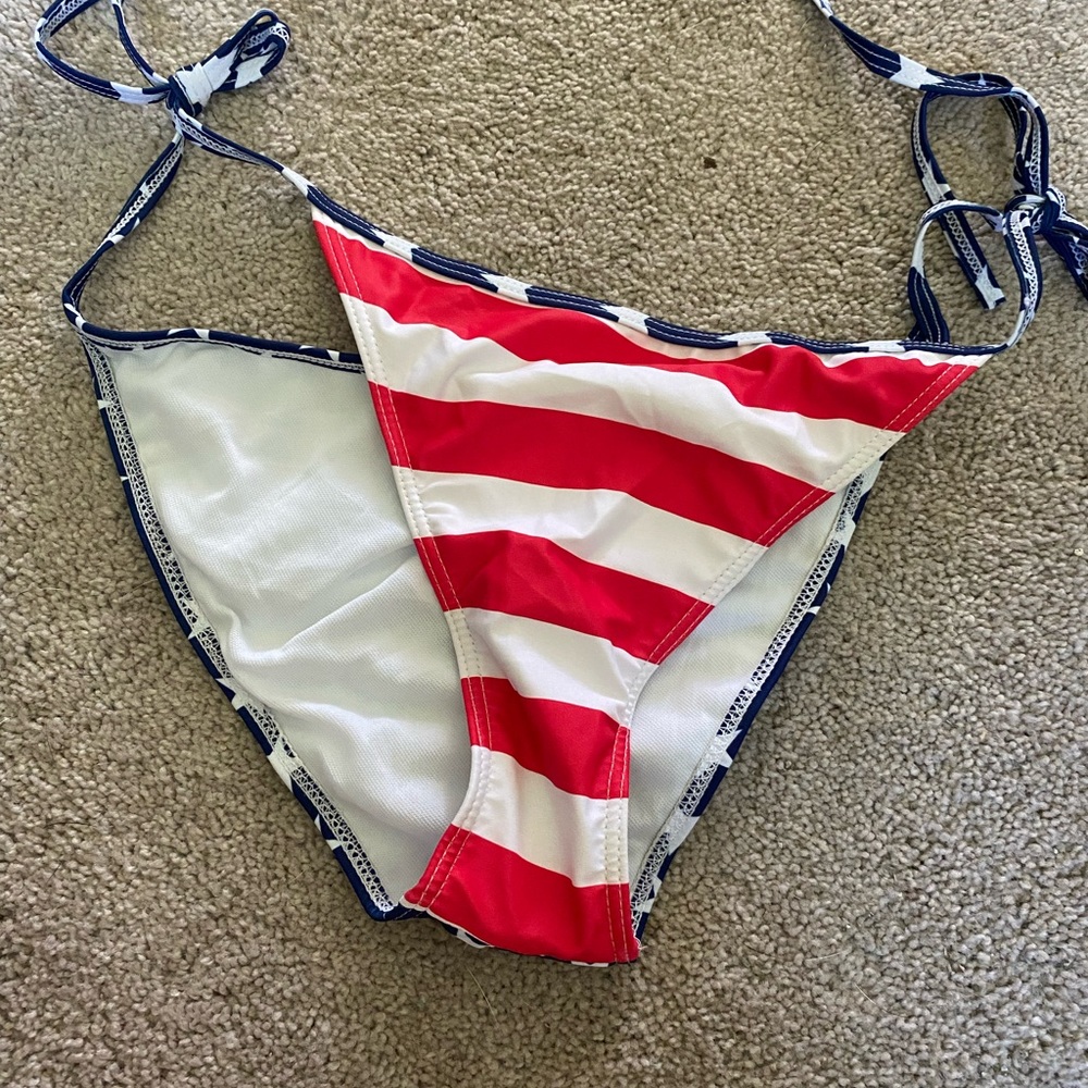 Bikini bottoms